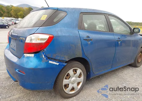 2009 Toyota Matrix z USA, uszkodzony, nr VIN 2T1KU40E69C152819